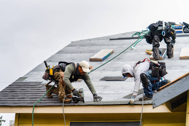 Professional Gutter Installation technician working in Hinsdale, NH